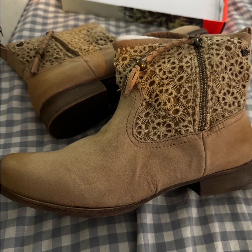 Roxy Beige Ankle Boots with Lace Detail